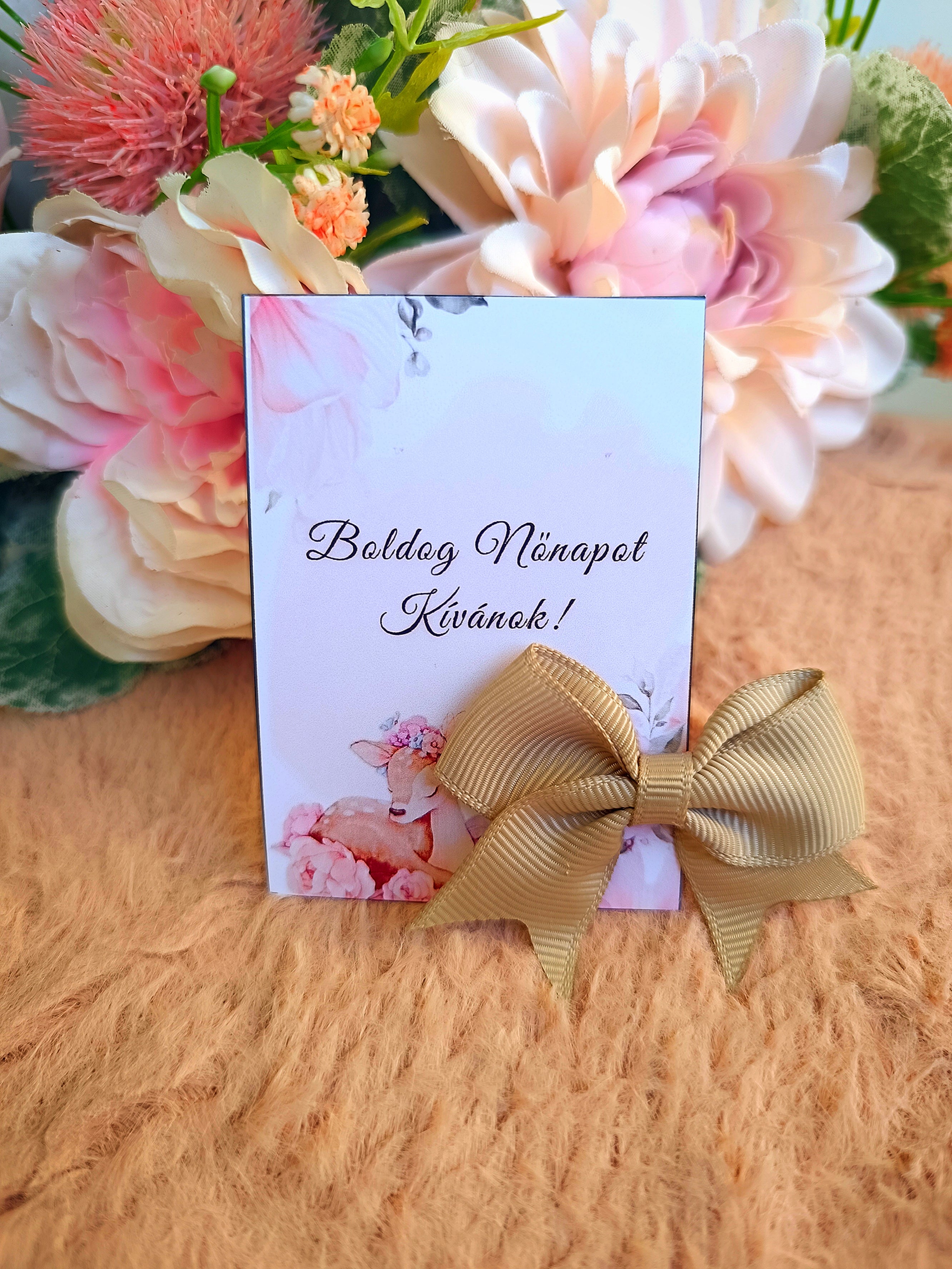 Ajándék masni csatt nőnapi világosbarna